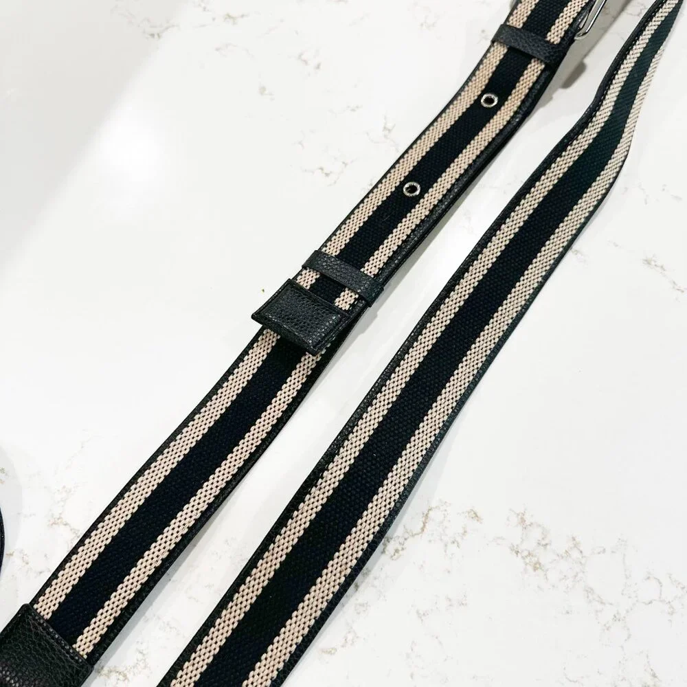 N/A versatile black